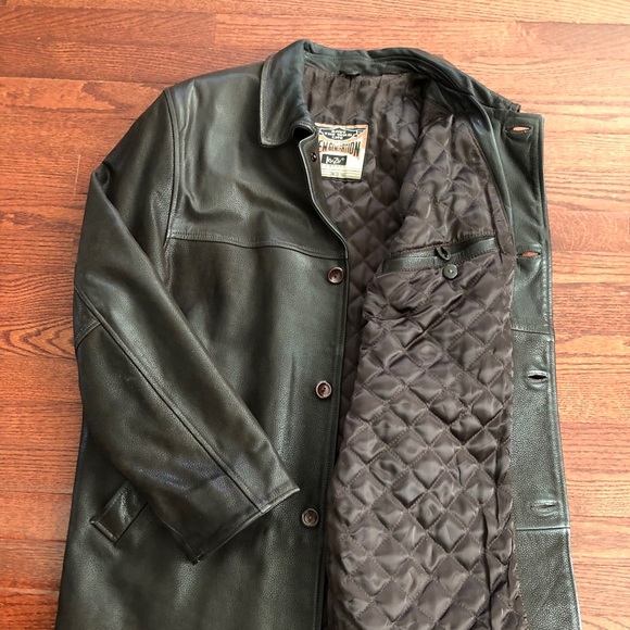 Genuine leather coat - Picture 5 of 8